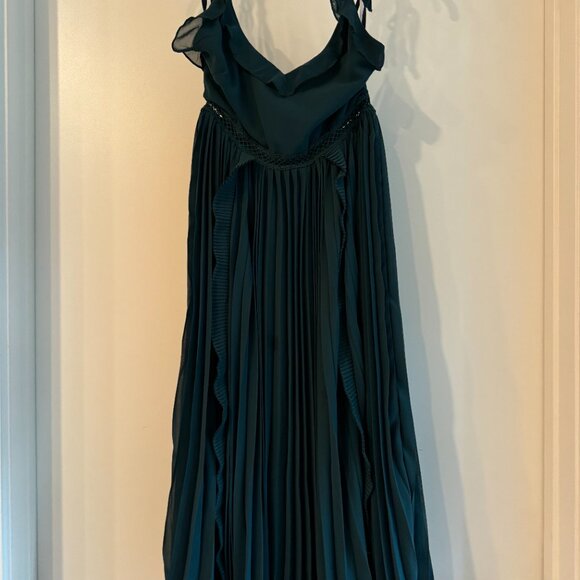 Never a Dull Moment Emerald Green Tie-Strap Pleated Midi Dress - Picture 3 of 3